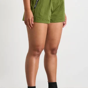 Sale Aje ATHLETICA Spray Short 620 Evergreen
