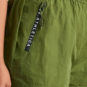 Sale Aje ATHLETICA Spray Short 620 Evergreen