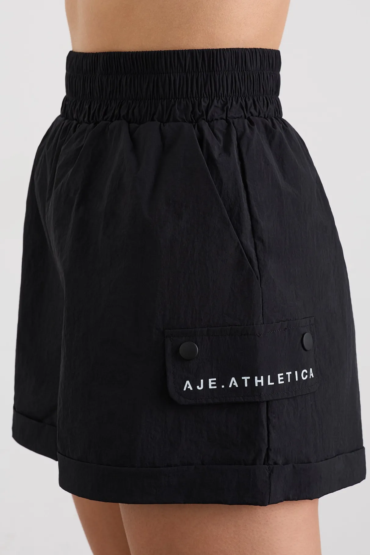 spray_shorts__3-1.webp Online Aje ATHLETICA Spray Shorts 620 Black