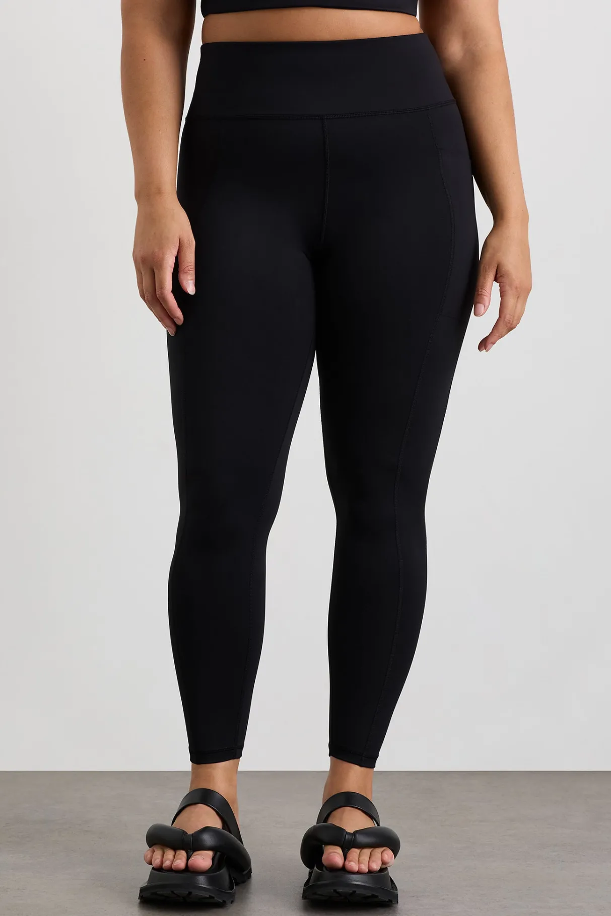 thread_through_legging__13.webp Outlet Aje ATHLETICA Thread Through Legging 228 Black/White Logo