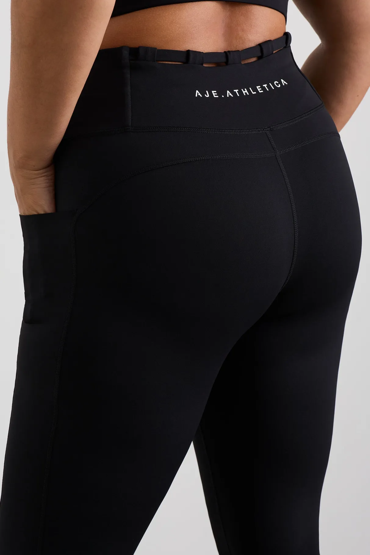 thread_through_legging__14.webp Outlet Aje ATHLETICA Thread Through Legging 228 Black/White Logo