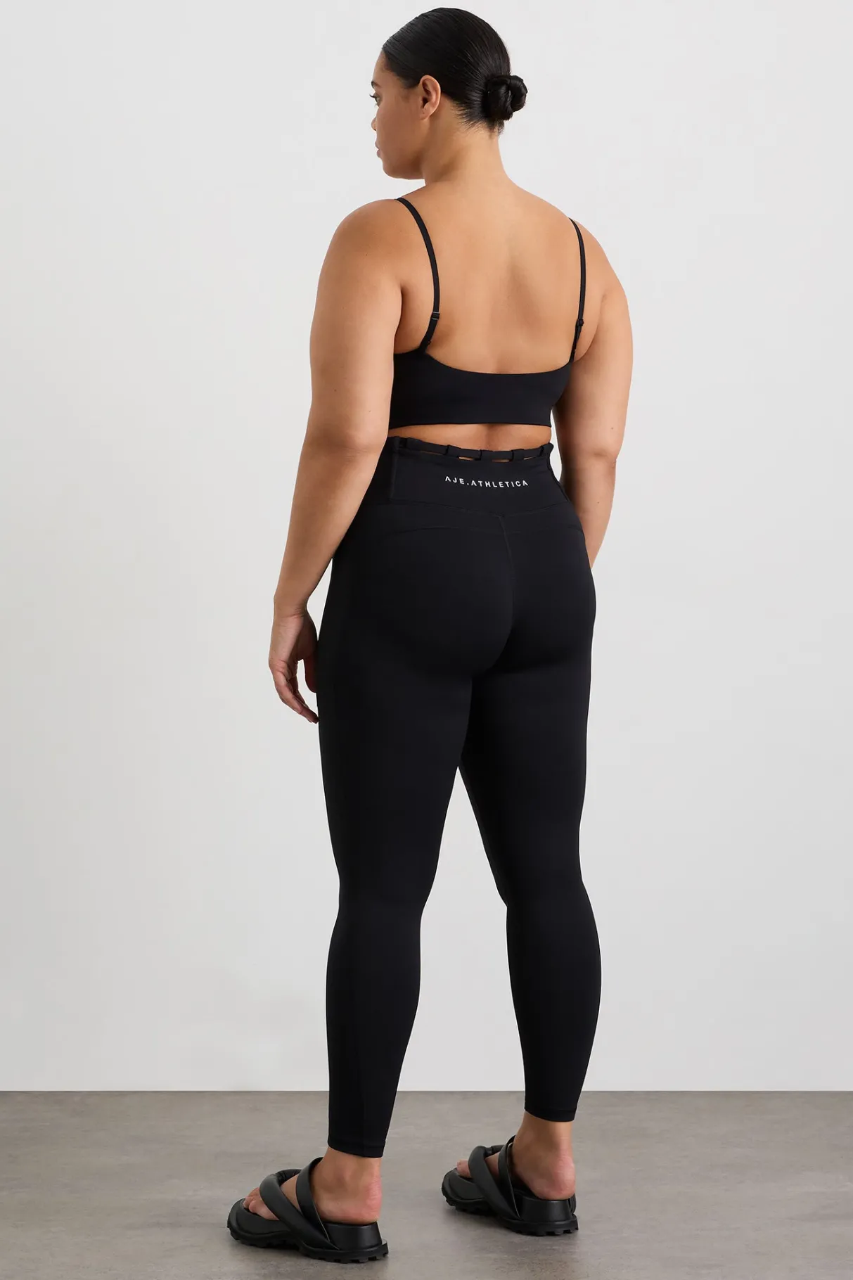 thread_through_legging__16.webp Outlet Aje ATHLETICA Thread Through Legging 228 Black/White Logo