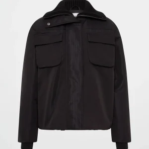 Store Aje ATHLETICA Wide Collar Puffer 025 Black