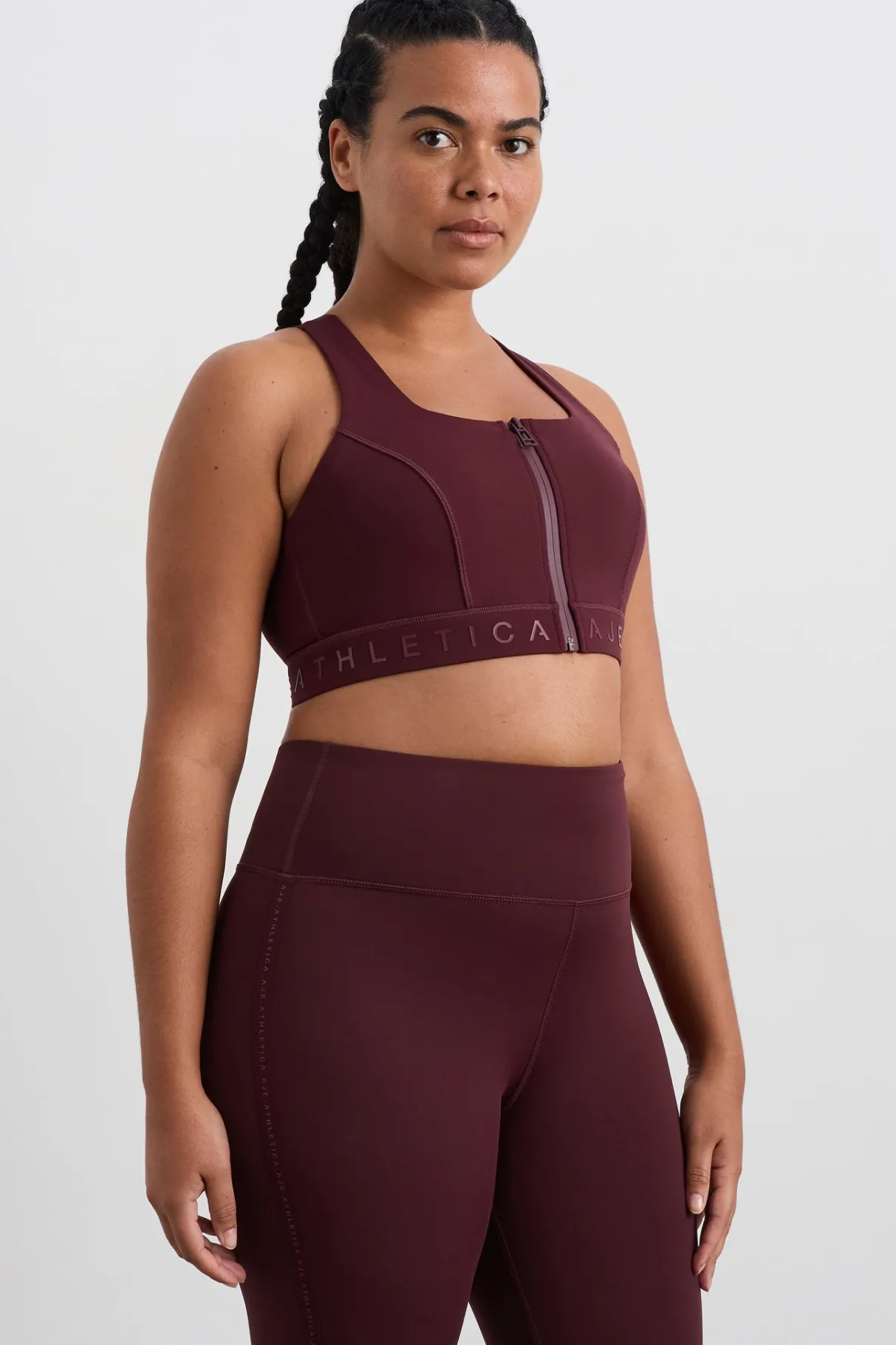 zip_front_logotape_sports_bra__6-1.webp Flash Sale Aje ATHLETICA Zip Front Logotape Sports Bra 319 Burgundy