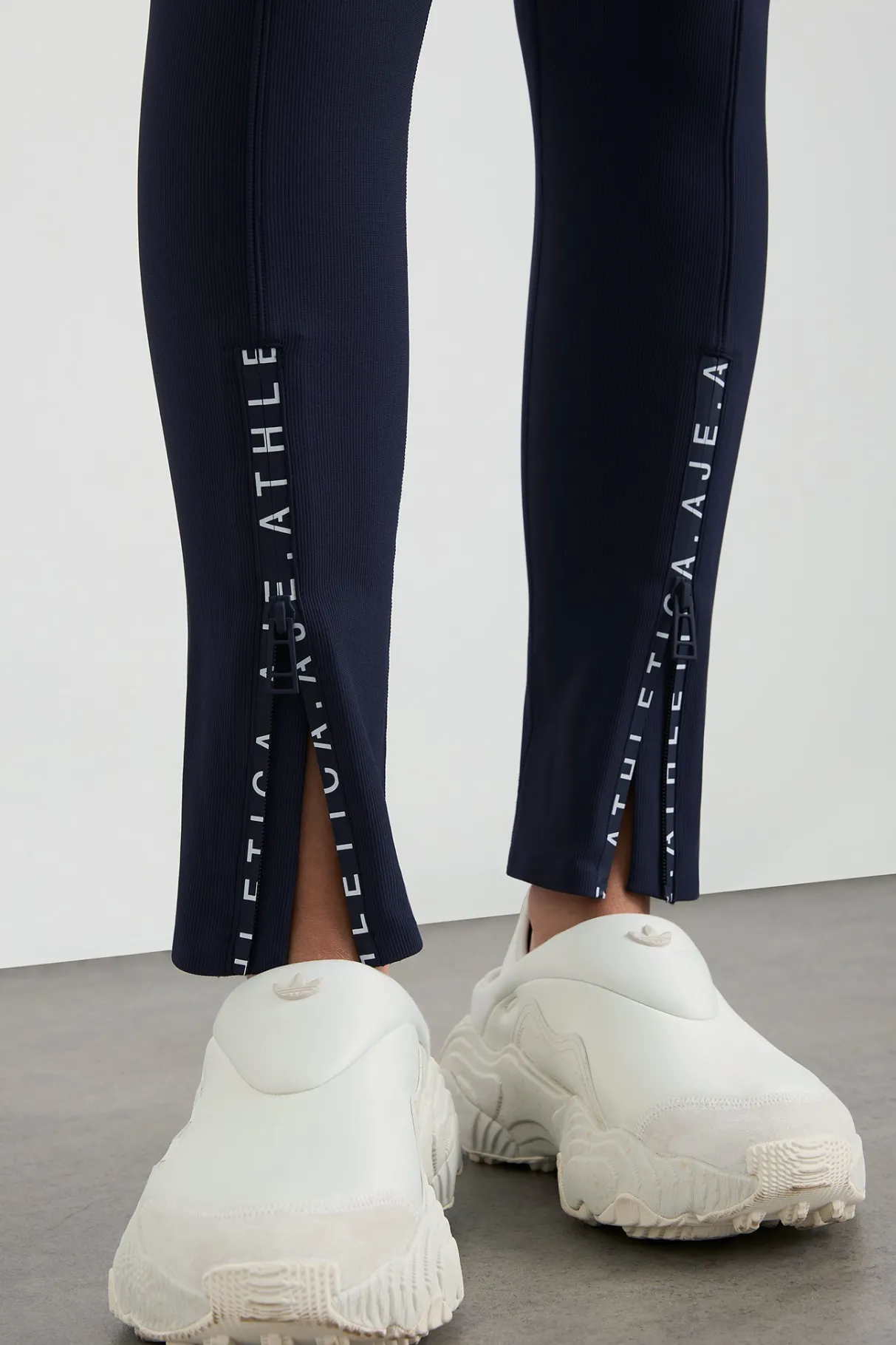 zip_hem_leggings__3.webp Clearance Aje ATHLETICA 7/8 Zip Hem Leggings 252 Galaxy Blue