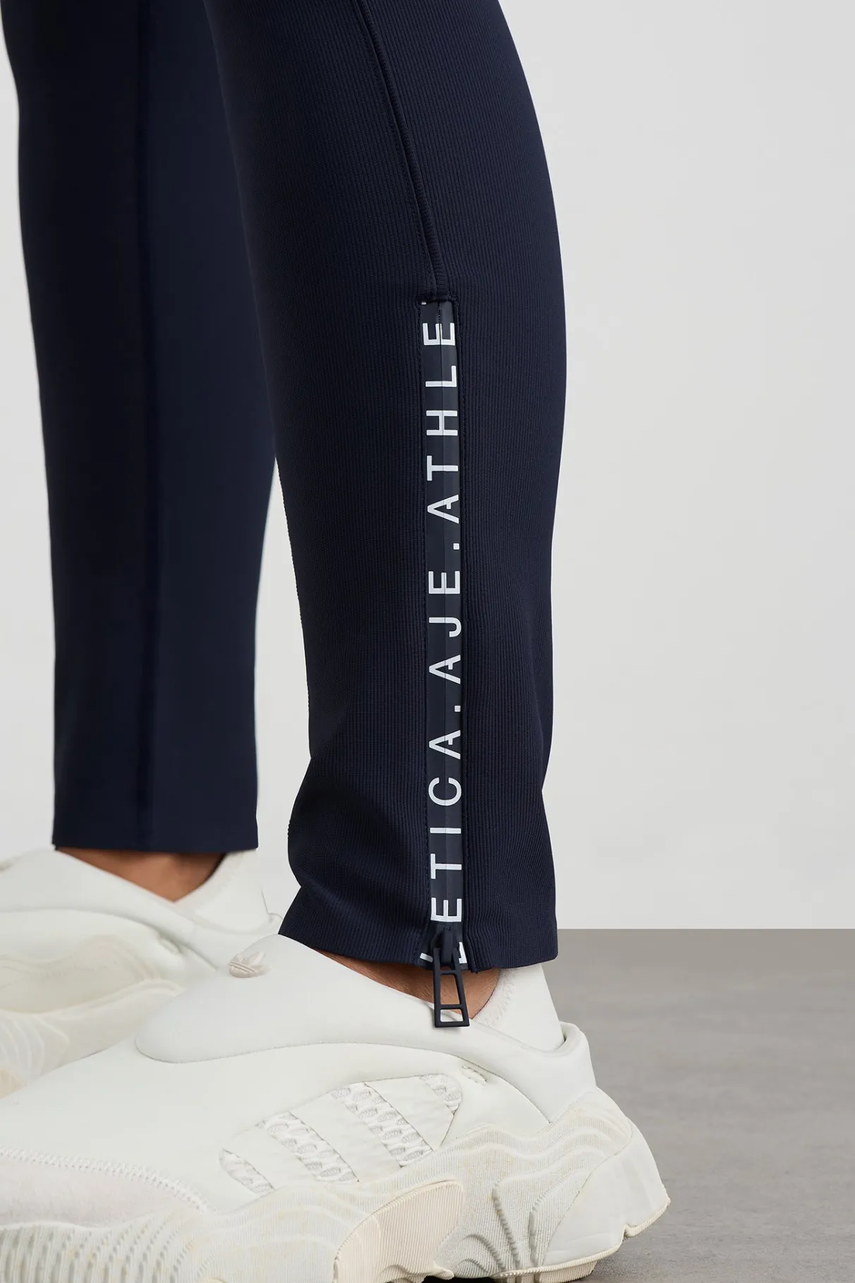 zip_hem_leggings__7.webp Clearance Aje ATHLETICA 7/8 Zip Hem Leggings 252 Galaxy Blue